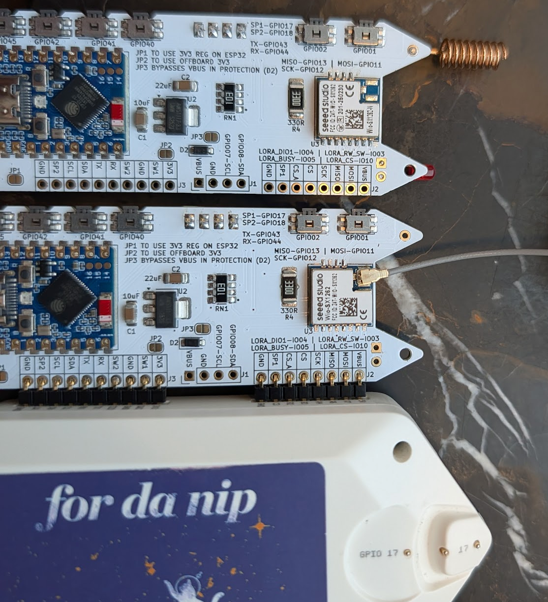 Nibble Zero - Meshtastic/Meshcore node with Flipper Zero support!